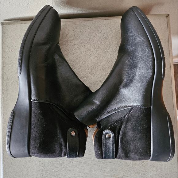 NATURALIZER BARITAROUND TOE  BOOTIE – WOMEN’S SIZE 8.5 – BLACK LEATHER / SUEDE - Picture 4 of 11